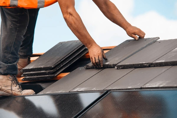 Urgence pour réparation de toiture aux Herbiers